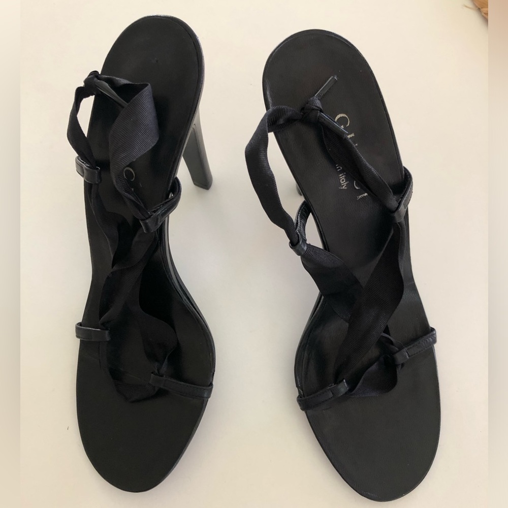 Gucci Women’s Black Ribbon Heels Size 7.5 B NWOB